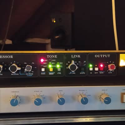 API 2500 Stereo Bus Compressor in Mint Condition Bild 3