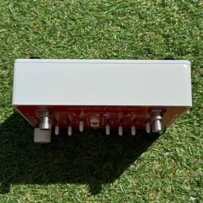 Electro-Harmonix POG2 Polyphonic Octave Generator 2009 - Present - Red / White image 4
