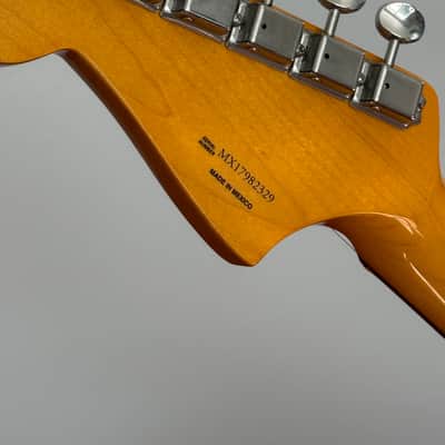Fender '60s Jazzmaster Lacquer with Pau Ferro Fretboard 2018 - Surf Green image 3