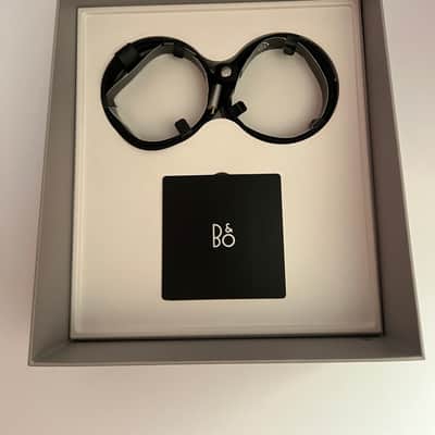Bang & Olufsen Beoplay H100 Wireless Active Noise Cancelling Over-Ear Headphones image 4