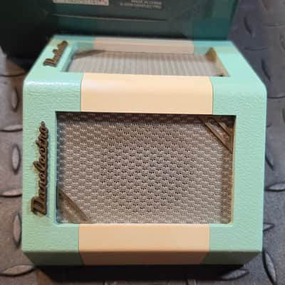 Danelectro DH-2 Hodad II Battery Powered Mini Guitar Amp 2010s - Green/Cream image 4