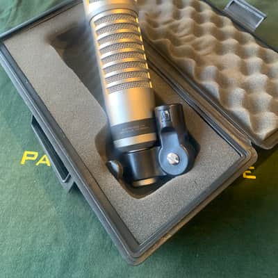 Electro-Voice RE27N/D Cardioid Dynamic Microphone with Neodymium Element 1980 - Present - Satin Nickel image 2