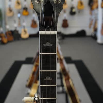 Deering White Lotus 5-String Banjo Natural image 6
