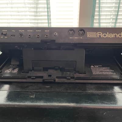 Roland JU-06A Boutique Series Synthesizer Module with K-25m Keyboard image 3