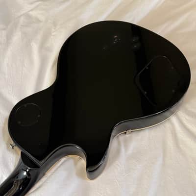2023 Gibson Les Paul Standard - Ebony - Free Pro Setup image 12
