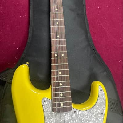 Fender Limited Edition Tom DeLonge Signature Stratocaster 2023 - Graffiti Yellow image 2