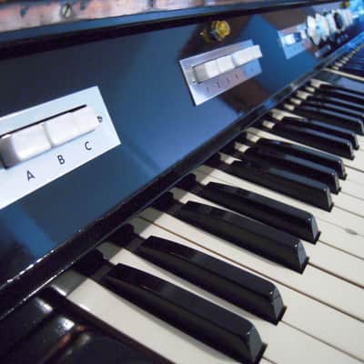 Vintage Mellotron MKII (MK2 - MARK II) with flight case. Rare "Tron" from the 60s image 4