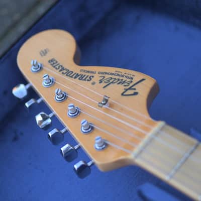 Fender Custom Shop F22 LTD '69 Stratocaster, Journeyman Relic - Aged Purple Sparkle image 10