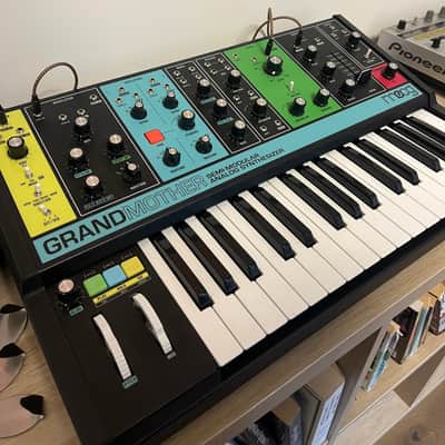Moog Grandmother 32-Key Semi-Modular Analog Synthesizer 2018 - Present - Black / Multi-Colored Panel image 2
