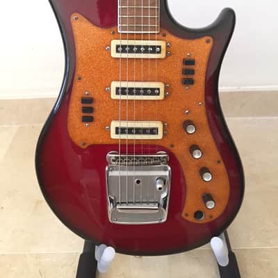 Ural 650 (Art. 422) Vintage Soviet guitar image 1
