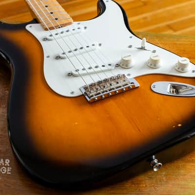 1991 Fender American Vintage 57 Stratocaster 2-tone Sunburst - AVRI - with original hardcase and accessories image 10