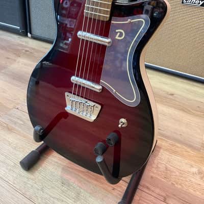 Danelectro Baritone Dolphin Red image 2