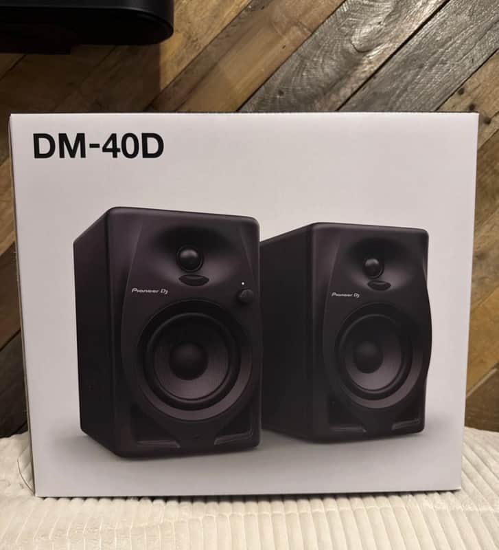 Pioneer DJ DM-40D 4" Two-Way Active Desktop Monitor System (Pair, Black) image 1