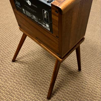 Taylor Circa 74 150-watt 1 x 10" Mahogany Acoustic Guitar Amplifier image 5