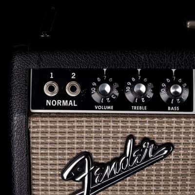 Vintage 1965 Fender Deluxe Reverb Guitar Amp With Footswtich and Cover image 4