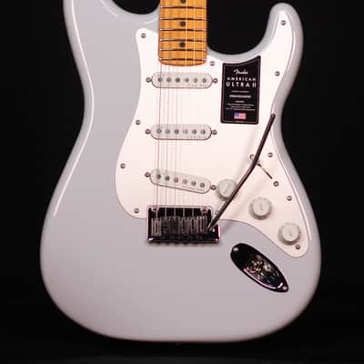 Fender American Ultra II Stratocaster, Maple FB, Avalanche image 1