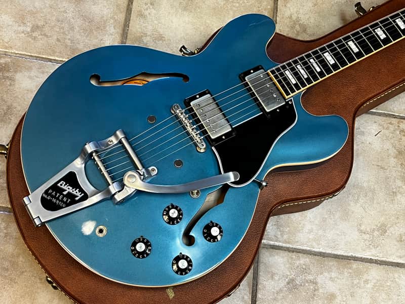 Gibson ES-335 Electric Guitar w Bigsby Pelham Blue w case image 1
