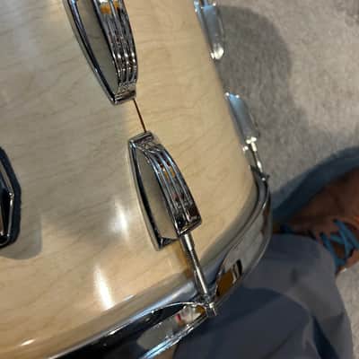 Ludwig No. 989 Big Beat Outfit 8x12 / 9x13 / 16x16 / 14x22" Drum Set (3-Ply) with Pointed Blue/Olive Badges 1973 - 1976 - Maple Cortex image 24