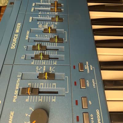 Roland SH-101 32-Key Monophonic Synthesizer 1982 - 1986 - Blue image 15