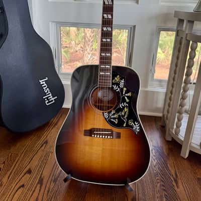 Gibson Hummingbird Standard 2024 - Present Tri Burst image 1