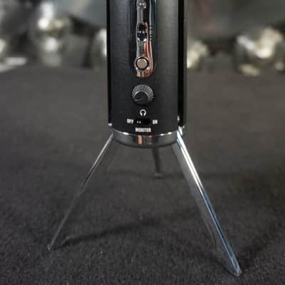 Samson Satellite Multipattern USB/iOS Condenser Microphone image 1