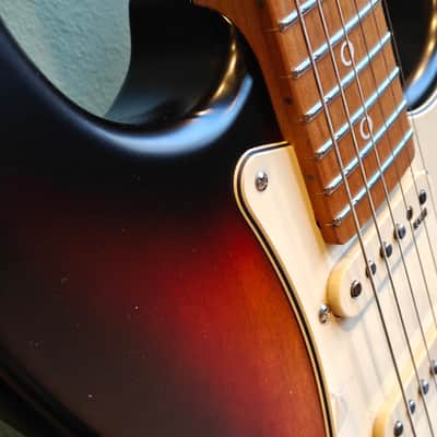 Henry's Destiny II Classic ST-2CM Infinity - Satin Sunburst image 7