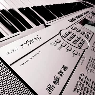 MUST SEE!!! YAMAHA DGX 500 SEMI-WEIGHTED 88-KEY DIGITAL PIANO IN AMAZING CONDITION! image 22