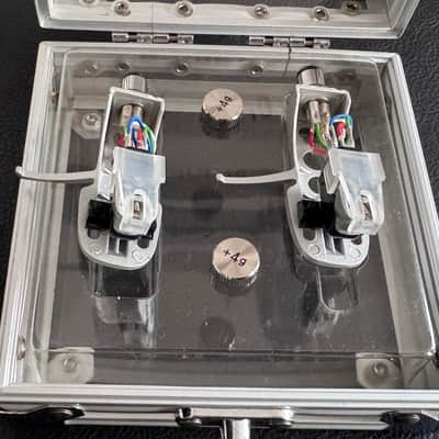 2 X Stanton 680.V3 Phono Cartridges (Twin Pack) with Stanton Headshells and Case image 5