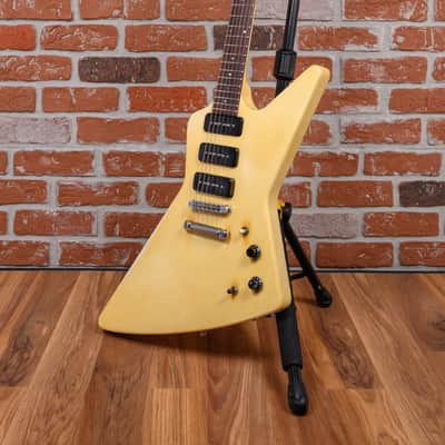 Gibson Explorer III Alpine White 1984 w/Hard Shell Case image 5