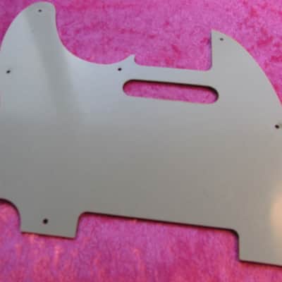 Montreux Fender telecaster aged white single ply pickguard image 3
