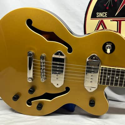 Epiphone Wildkat Studio Semi-Hollow Body Electric Guitar with Case - Metallic Goldtop image 2