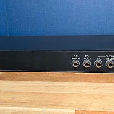 Vesta Fire DIG-411 Digital Delay Rackmount Unit - Japan [Very Rare!] image 7