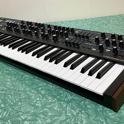Novation Summit Black/brown image 2