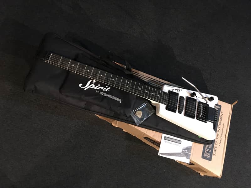 No.082923 Steinberger Spirit Headless Guitar WHT/R Mint Condition image 1