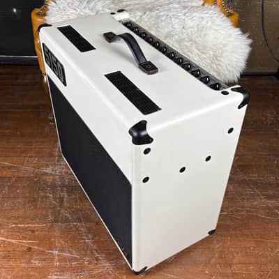 EVH 5150 Iconic Series 2-Channel 1X12 40 Watt Tube Guitar Combo Amplifier! image 3