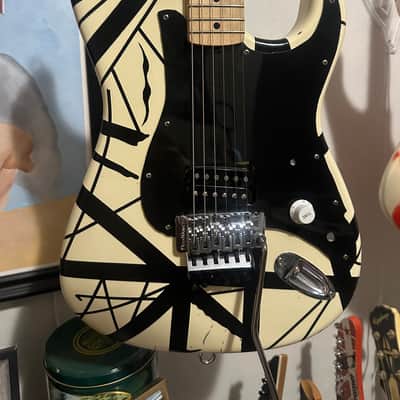 Frankenstrat/Frankenstein Black and White Replica Custom - Amateur image 1