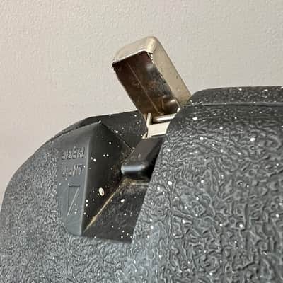 Ludwig UFO Clamshell Snare Drum Case image 8