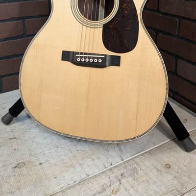 Martin 000-28 Modern Deluxe Acoustic Guitar - DEMO image 2