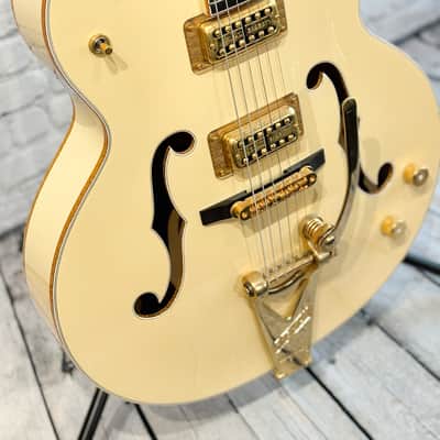 Gretsch G6136-1958 Stephen Stills White Falcon Aged White 2002 image 6