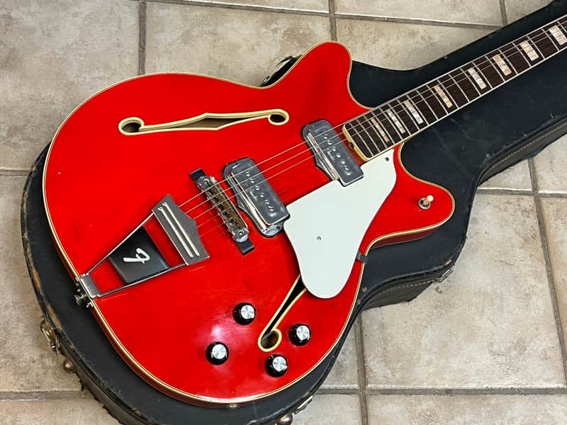 1967 Fender Coronado II Semi Hollow Guitar Cherry w case
