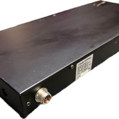 Audio-Technica ATW-R11 VHF Diversity Receiver image 5