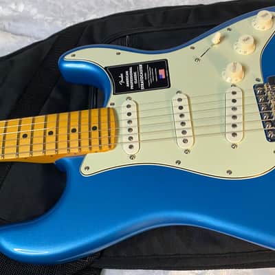 NEW! Fender American Professional Classic Stratocaster - Faded Lake Placid Blue - 7.65lbs - Authorized Dealer - G05768 image 7