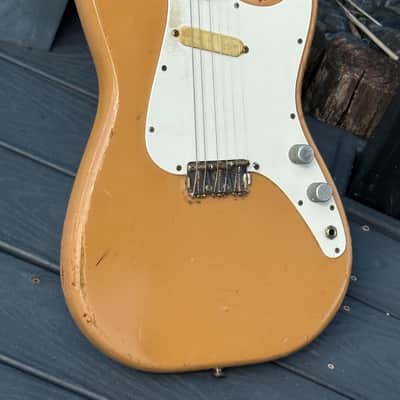 Fender Musicmaster 1964 - really cool vibey Desert Sand like a mini Strat w/a fat neck ! image 3