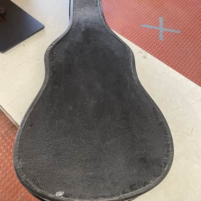 Gibson D Size chipboard case 1970,s - Black/red lining image 7