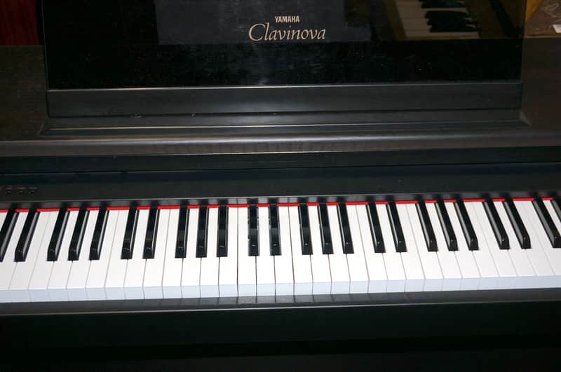 Yamaha Clavinova CLP-123 Digital Piano clp 123 clp123 - For The