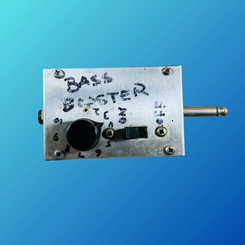 Electro-Harmonix Mole Bass Booster image 1