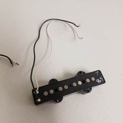 Fender 048612 / 048613 Fender Jazz J Bass Standard Pickup Set Passive Black Wound Alnico image 4