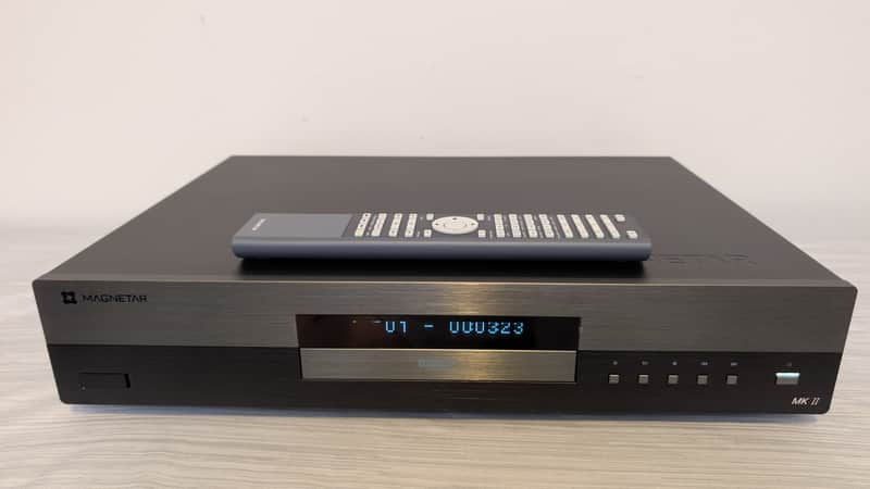 MAGNETAR UDP800 MKII 4K Ultra HD Blu-ray Player / Super Clean