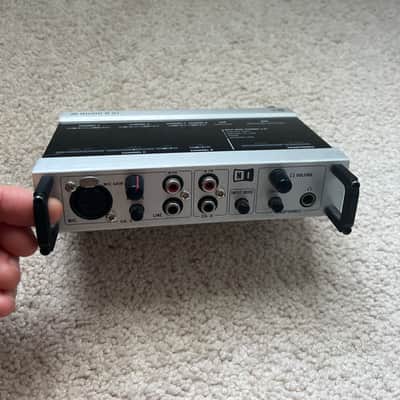 Native Instruments AUDIO 8 DJ image 1
