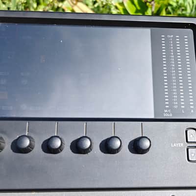 Behringer X32 Compact - mixing desk - w/ softbag, flight case, decksaver, gooseneck LED image 12